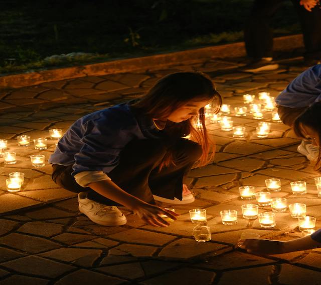 Celebration of Life Ideas That Honor Memories With Meaning and Grace 4 https://www.angellights.com.au/cdn/shop/articles/pexels-hson-29946543.jpg?v=1735974872